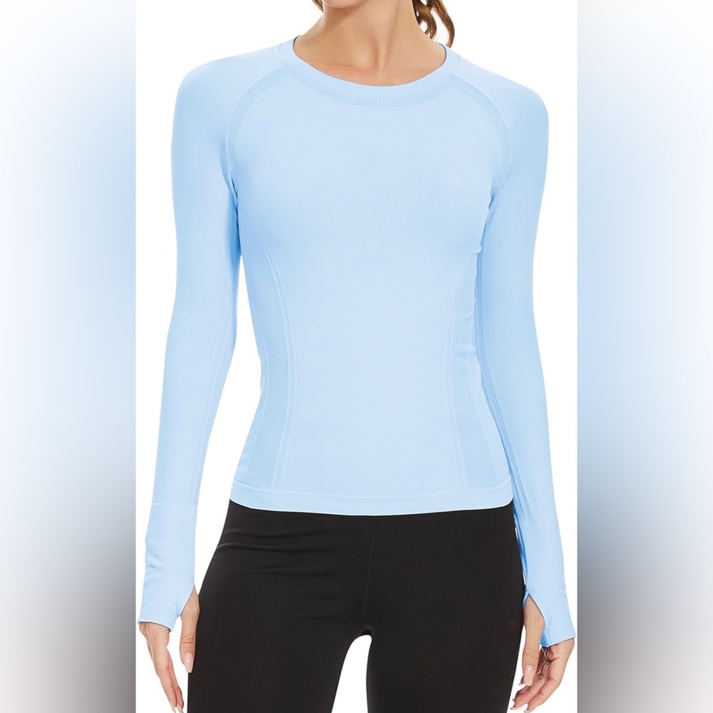 Long sleeve workout top